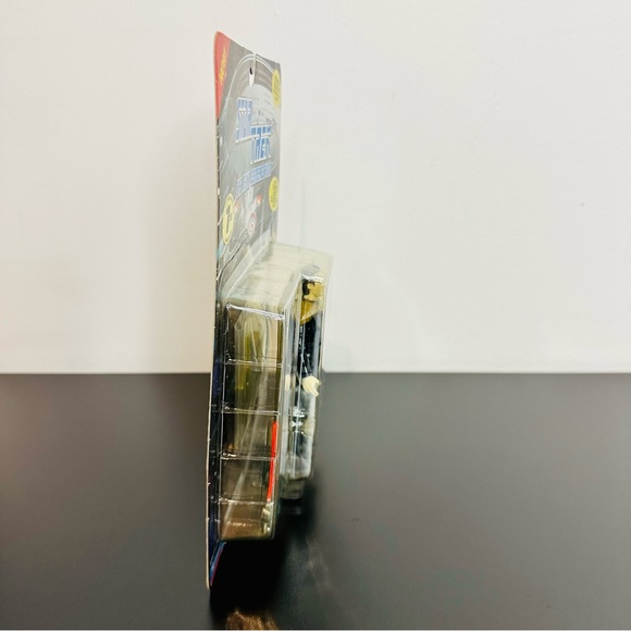 Star Trek The Next Generation LIEUTENANT CMDR DATA 1994 Playmates NEW - SEALED! - Picture 4 of 8